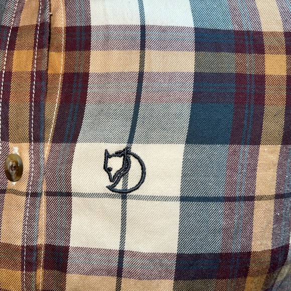 Fjallraven Orvik women’s medium regular fit plaid flannel shirt - Picture 2 of 6